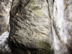 Ondrej Chmel Photography | Meziprostor | Monoled